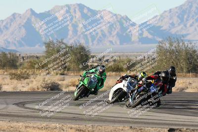 media/Dec-07-2025-CVMA (Sun) [[3e7d2de5dc]]/Race 18-Formula Twins-Formula 40 UL/